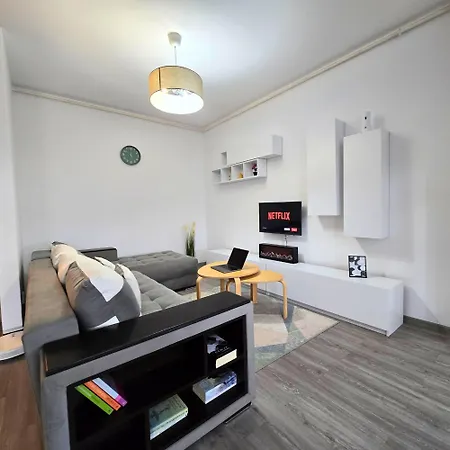 Apartment "Solar 48", Private Parking, One Bedroom-2